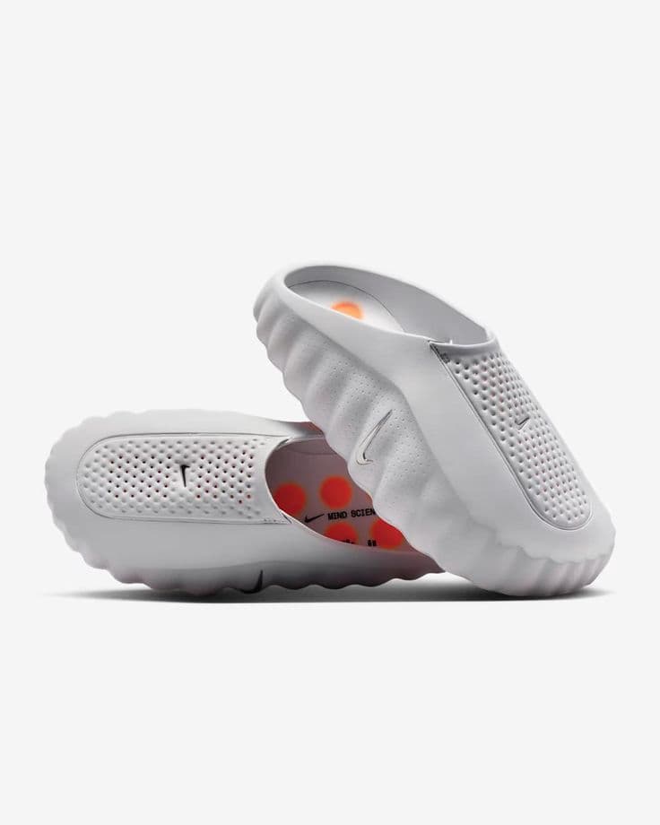 Claquettes NIKE